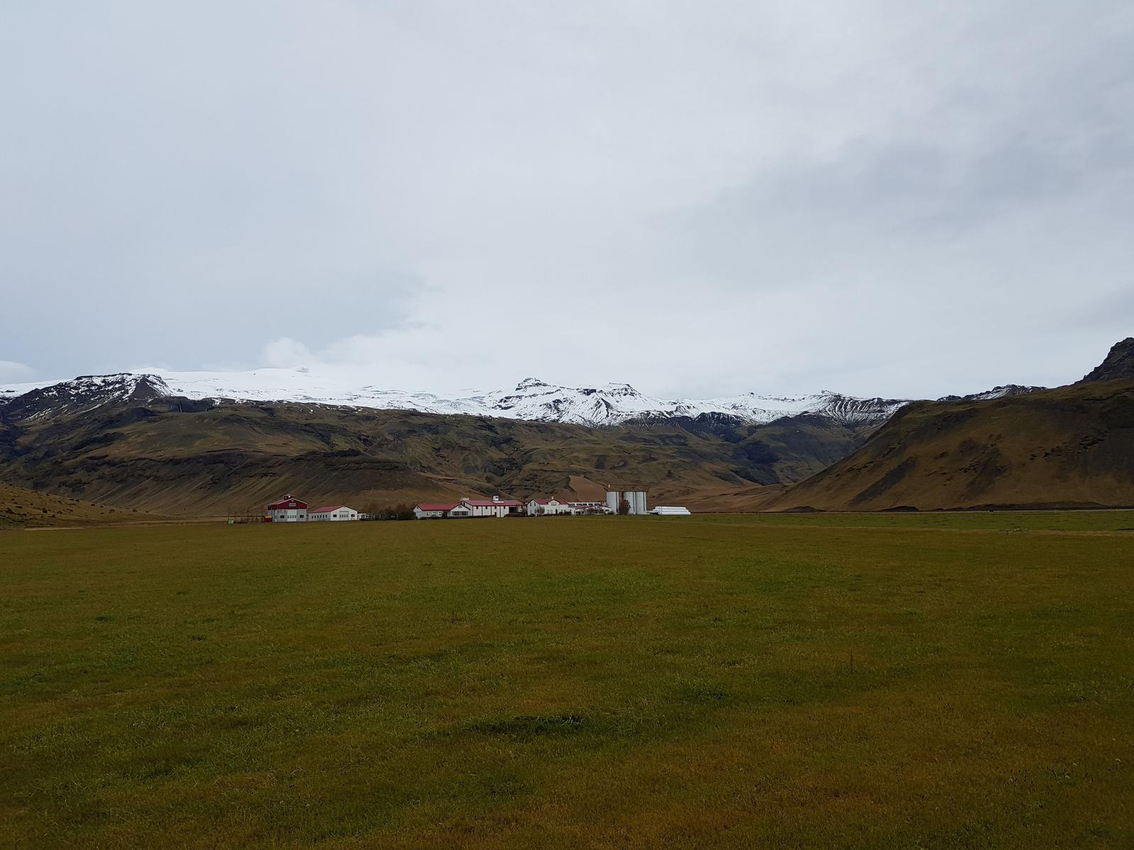 Seljalandsfoss to Skogafoss